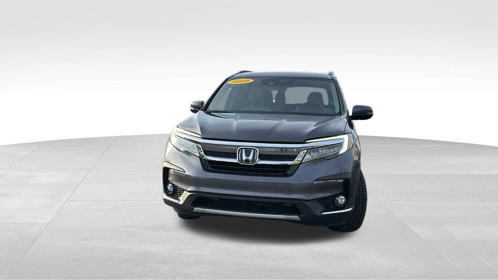Used 2019 Honda Pilot Touring video 2