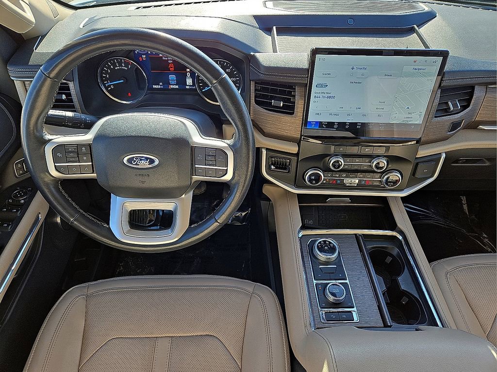 Used 2024 Ford Expedition Limited image 18