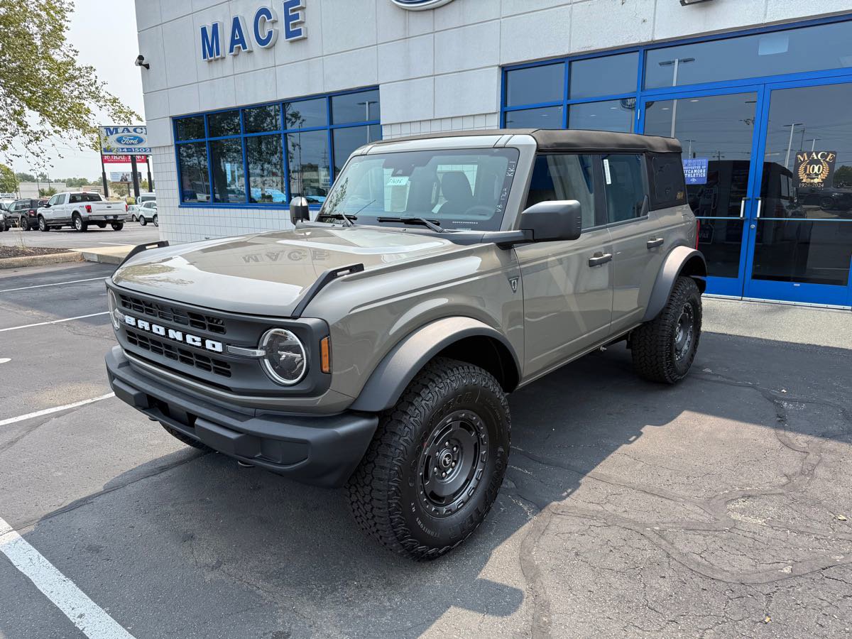 New 2025 Ford Bronco 4-Door