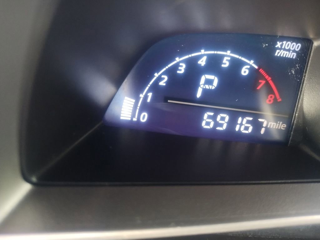 Used 2014 MAZDA MAZDA3 i Sport image 16