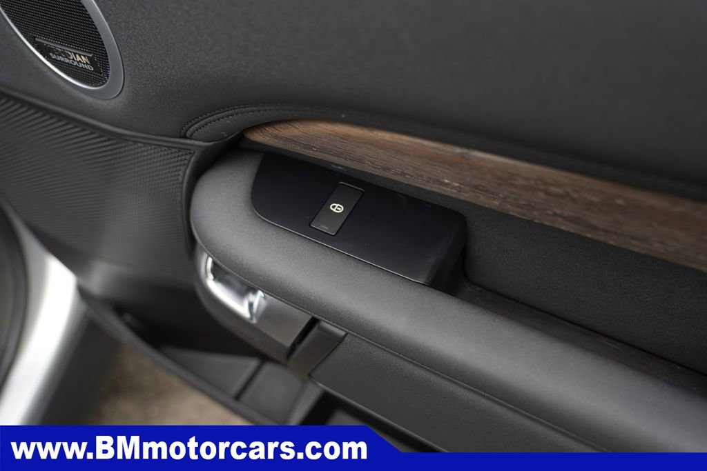 Used 2018 Land Rover Discovery HSE AWD/4WD image 41