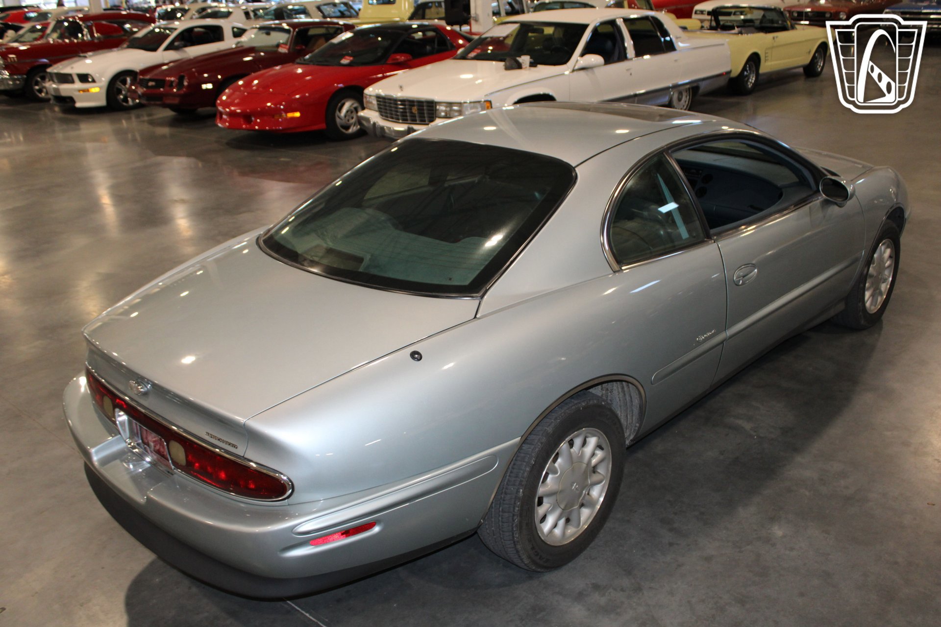 Used 1995 Buick Riviera Supercharged Coupe image 19