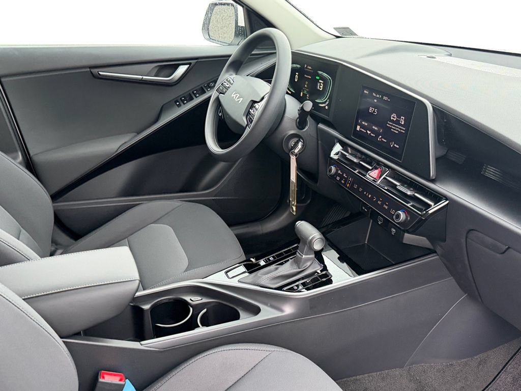 New 2026 Kia Niro LX FWD image 5