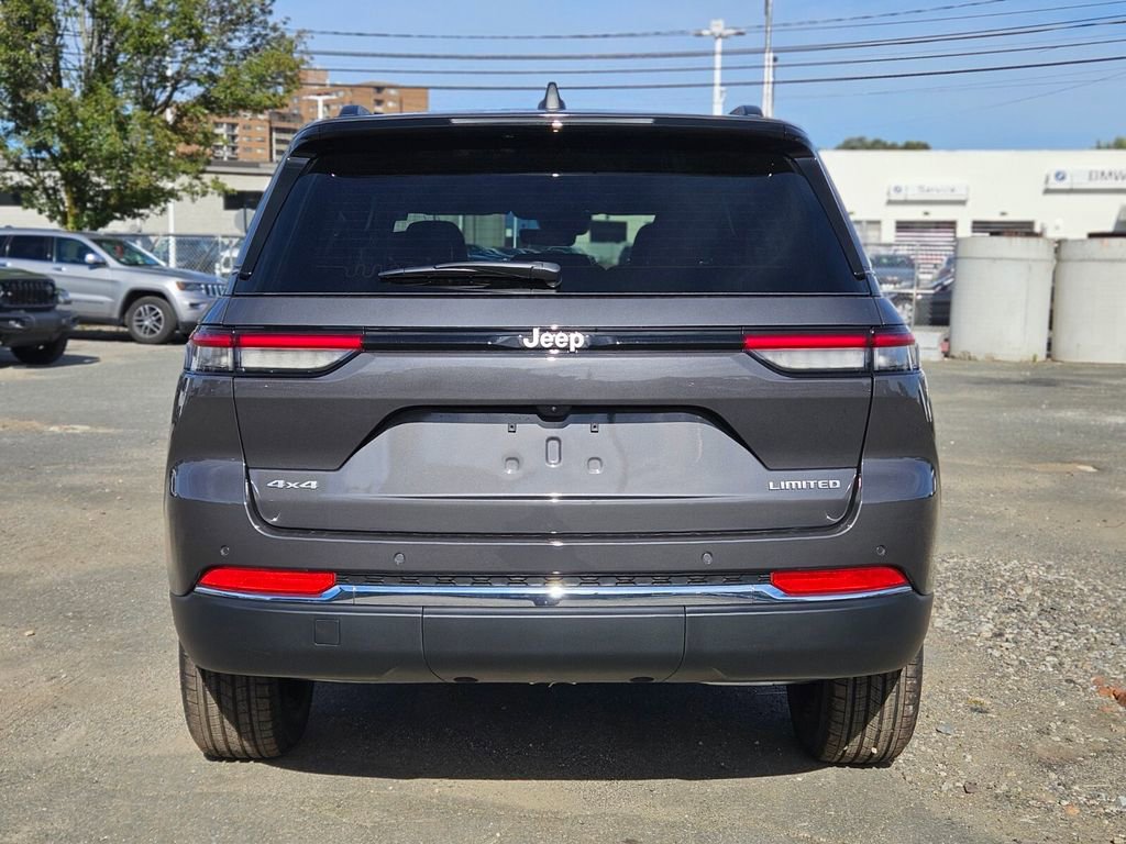 New 2025 Jeep Grand Cherokee Limited image 4