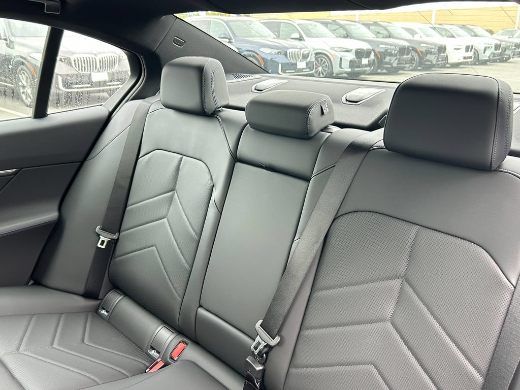 New 2027 BMW 550e xDrive AWD/4WD image 32
