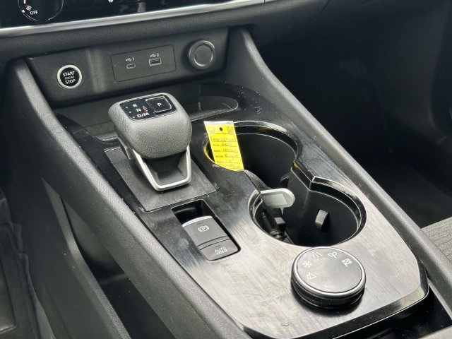 Used 2021 Nissan Rogue S AWD/4WD image 19