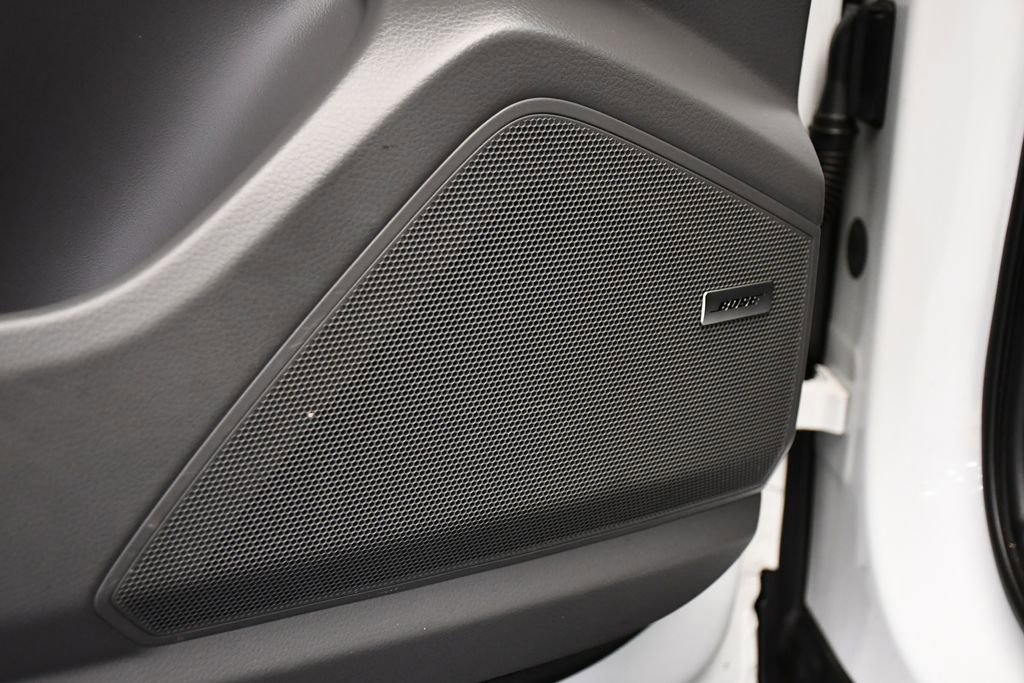 Used 2023 Porsche Cayenne image 38