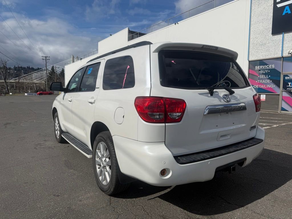 Used 2016 Toyota Sequoia Platinum image 3