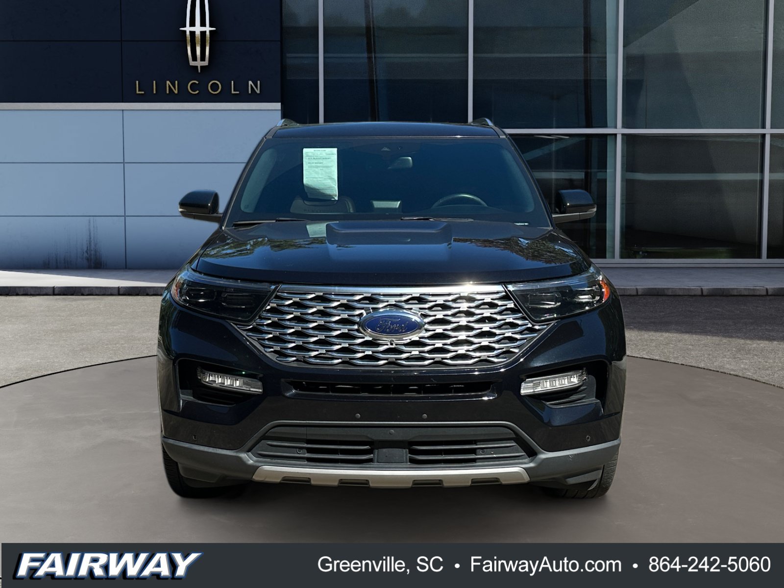 Used 2023 Ford Explorer Platinum w/ Technology Package AWD/4WD image 2