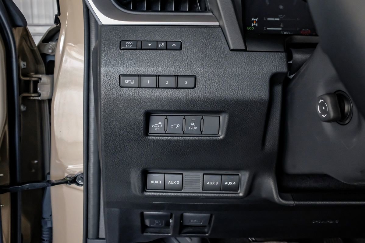 Used 2025 Lexus GX 550 image 27