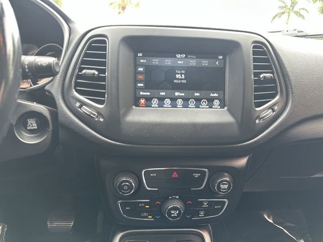 Used 2020 Jeep Compass Latitude FWD image 25