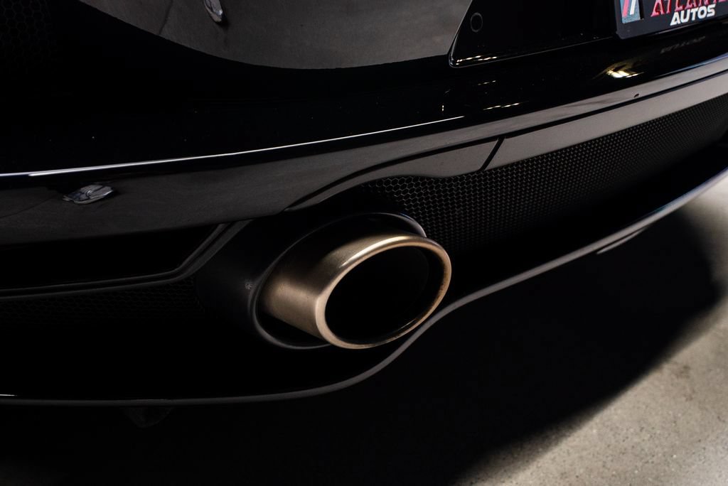 Used 2023 McLaren GT RWD image 26