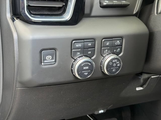 Used 2025 GMC Sierra 2500 Denali w/ Denali Reserve Package AWD/4WD image 26