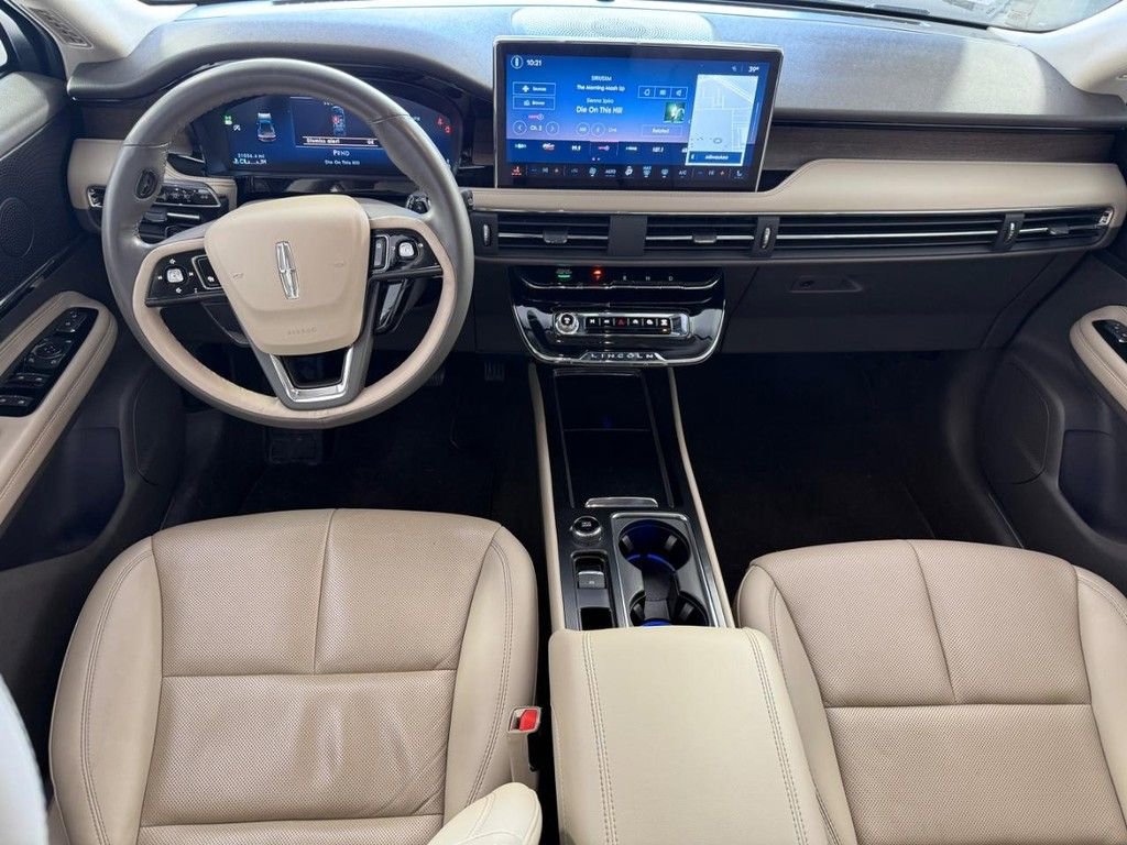 Used 2023 Lincoln Corsair Reserve w/ Jet Appearance Package AWD/4WD image 19