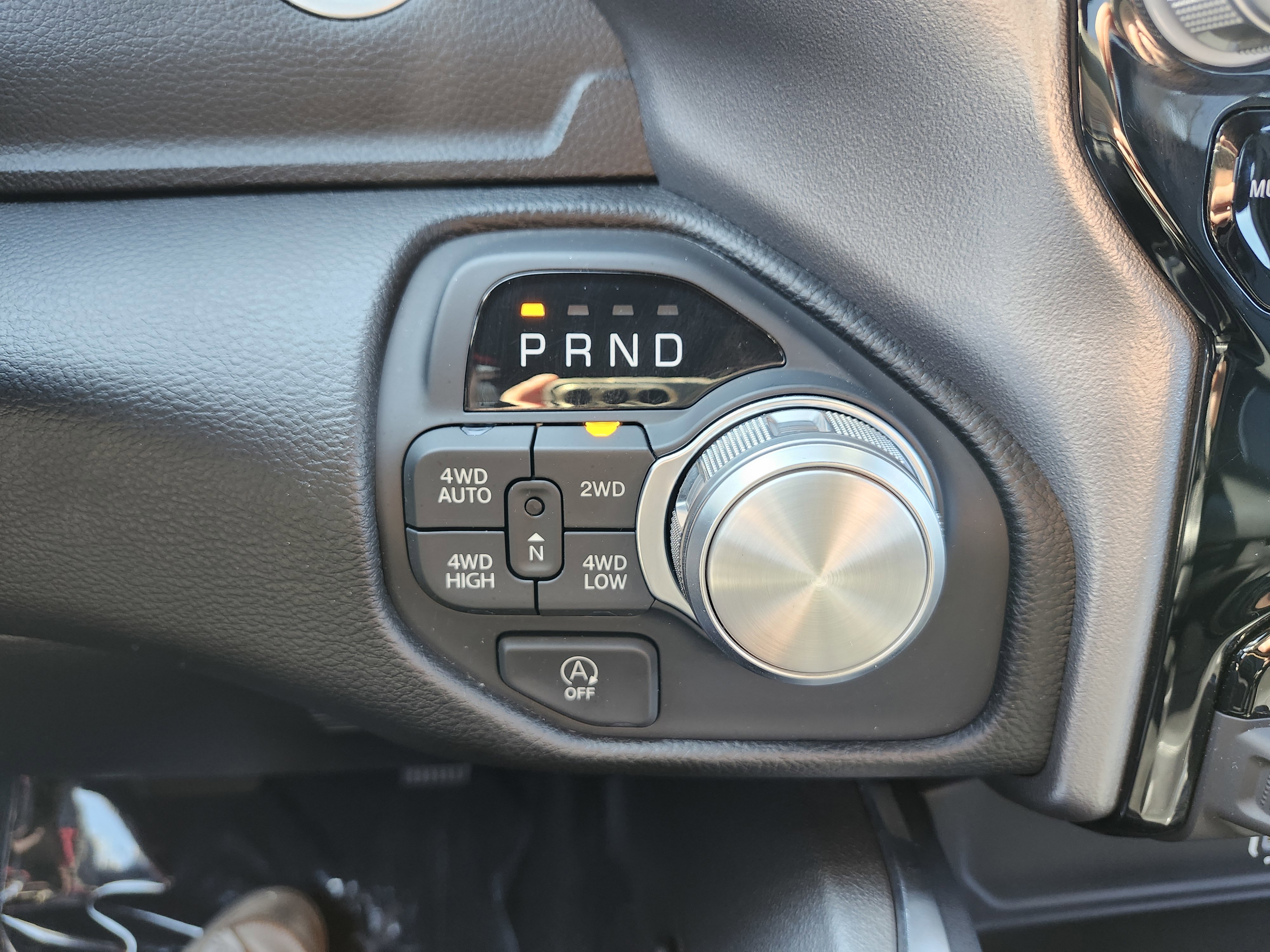 Used 2025 RAM 1500 Laramie image 36