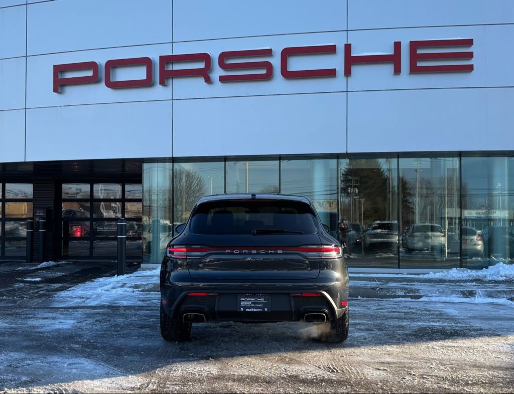 Certified 2023 Porsche Macan image 36