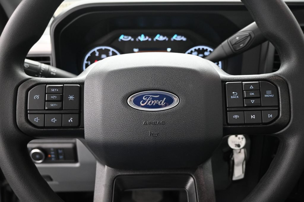 New 2026 Ford F550 2WD Regular Cab Super Duty image 10