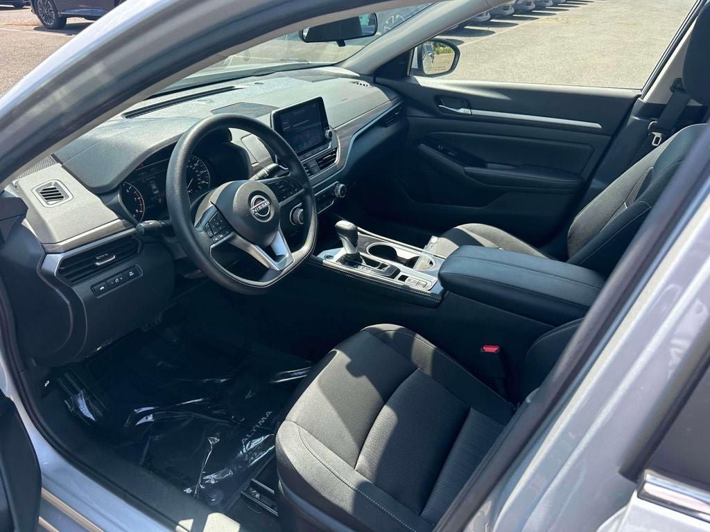 Used 2023 Nissan Altima 2.5 SV image 15
