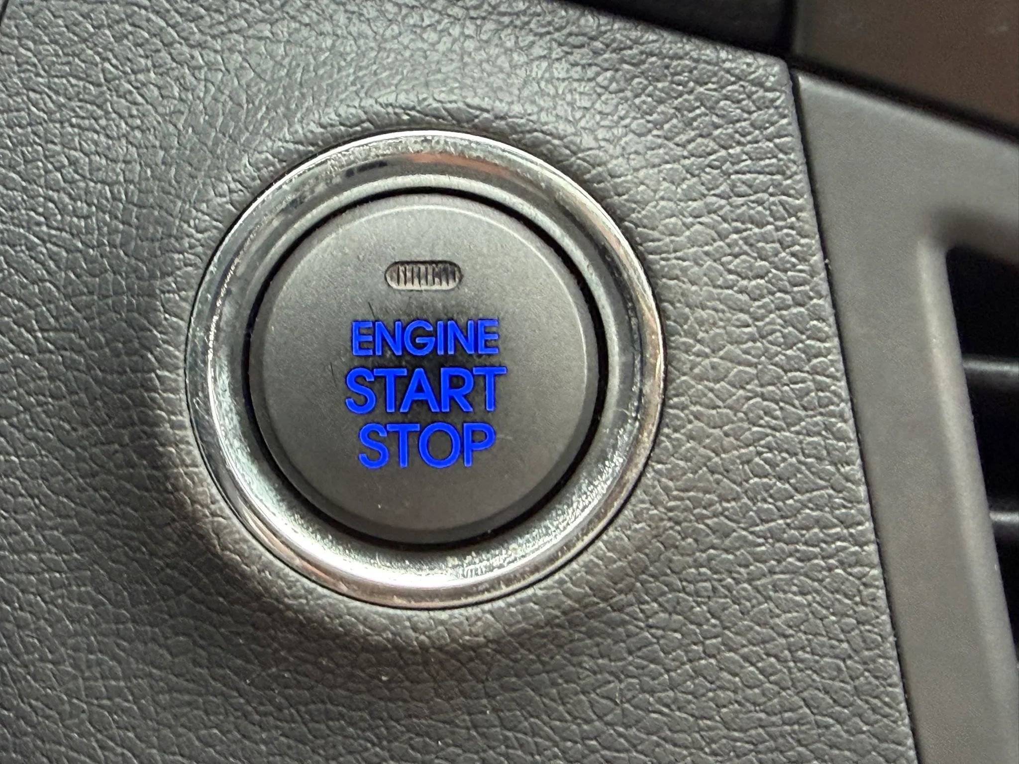 Used 2012 Hyundai Elantra Limited w/ Technology Pkg 5 FWD image 47