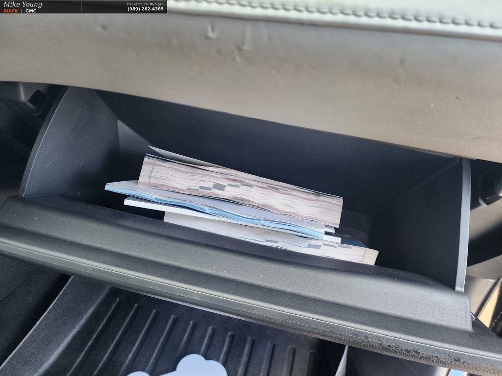 Used 2020 Toyota Highlander XLE image 22