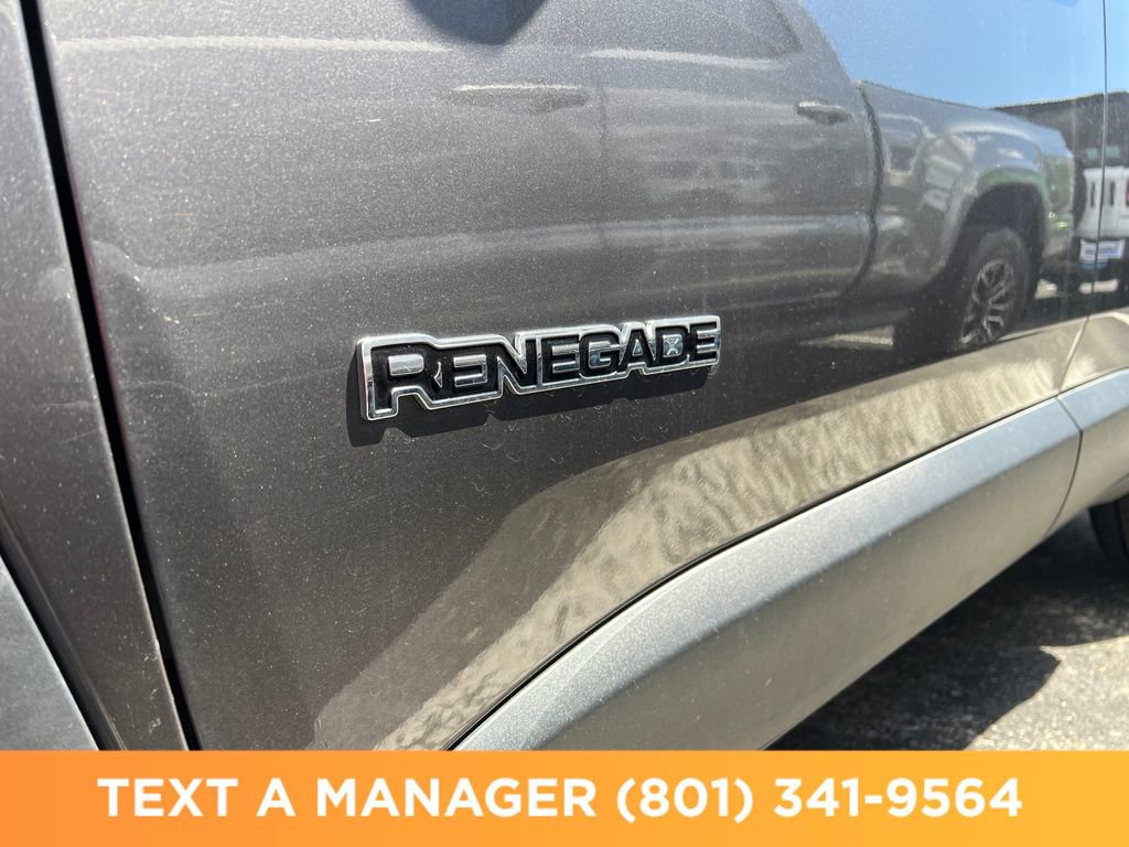 Used 2019 Jeep Renegade Latitude w/ Cold Weather Group image 25