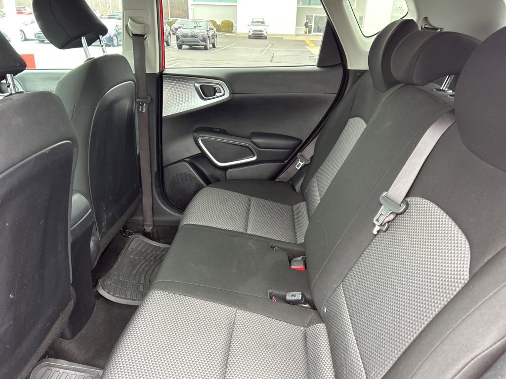 Used 2020 Kia Soul LX image 12