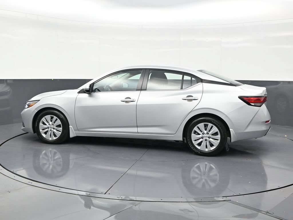Used 2023 Nissan Sentra S FWD image 2