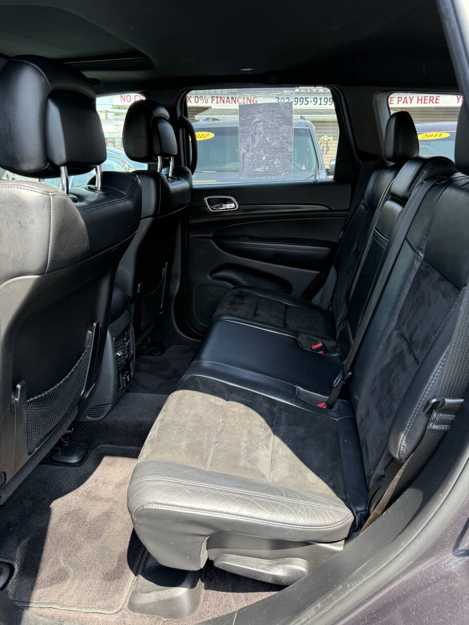Used 2018 Jeep Grand Cherokee Altitude AWD/4WD image 14