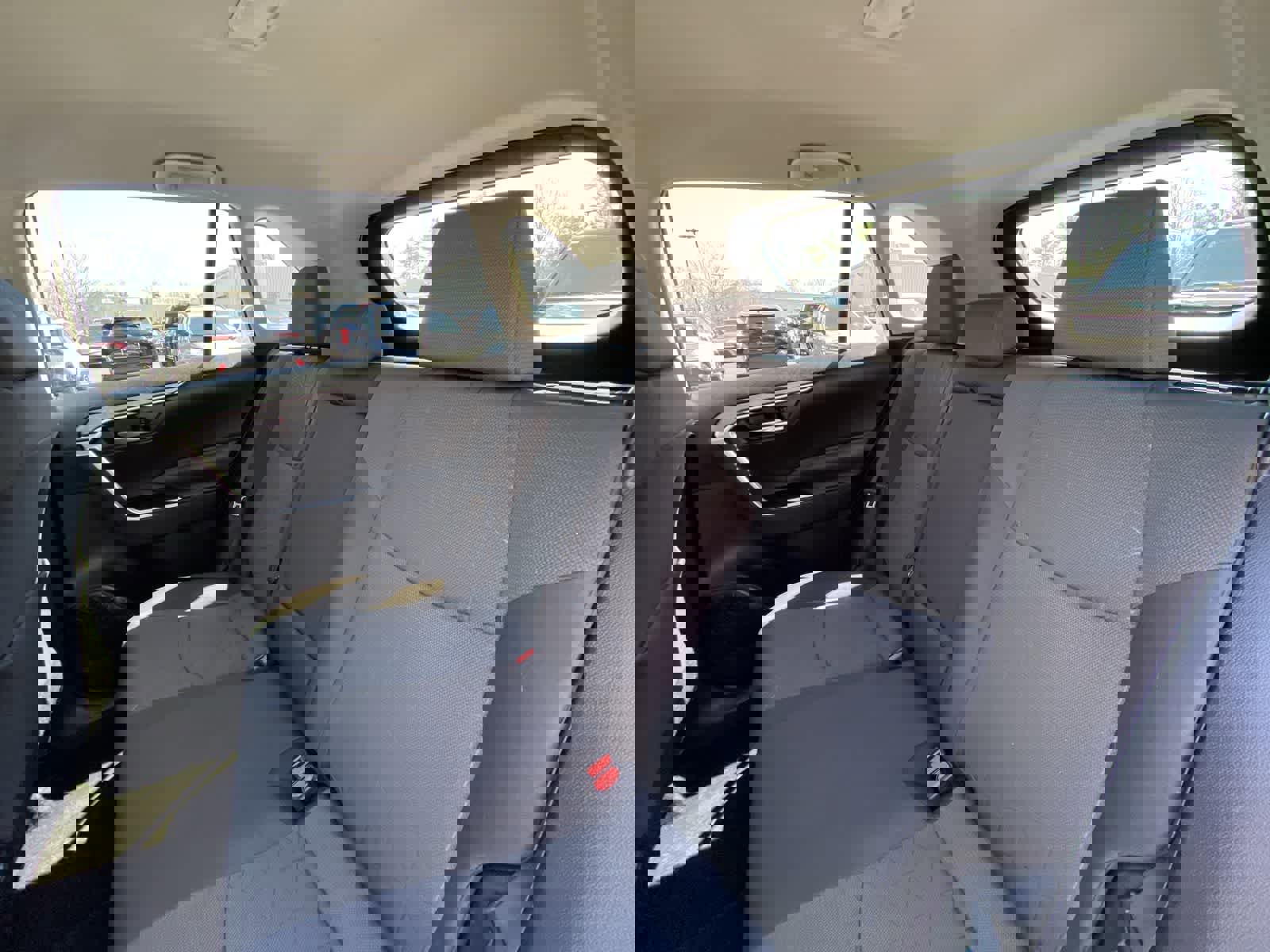 Used 2025 Toyota RAV4 XLE image 25