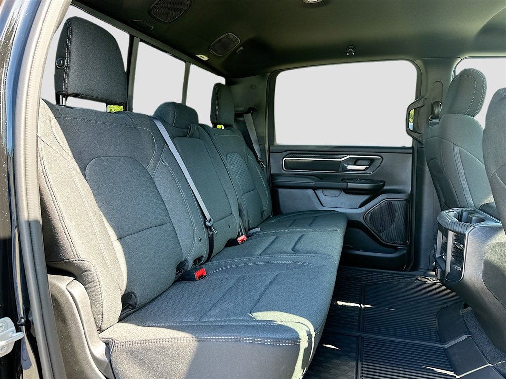 New 2026 RAM 1500 4x4 Crew Cab image 27