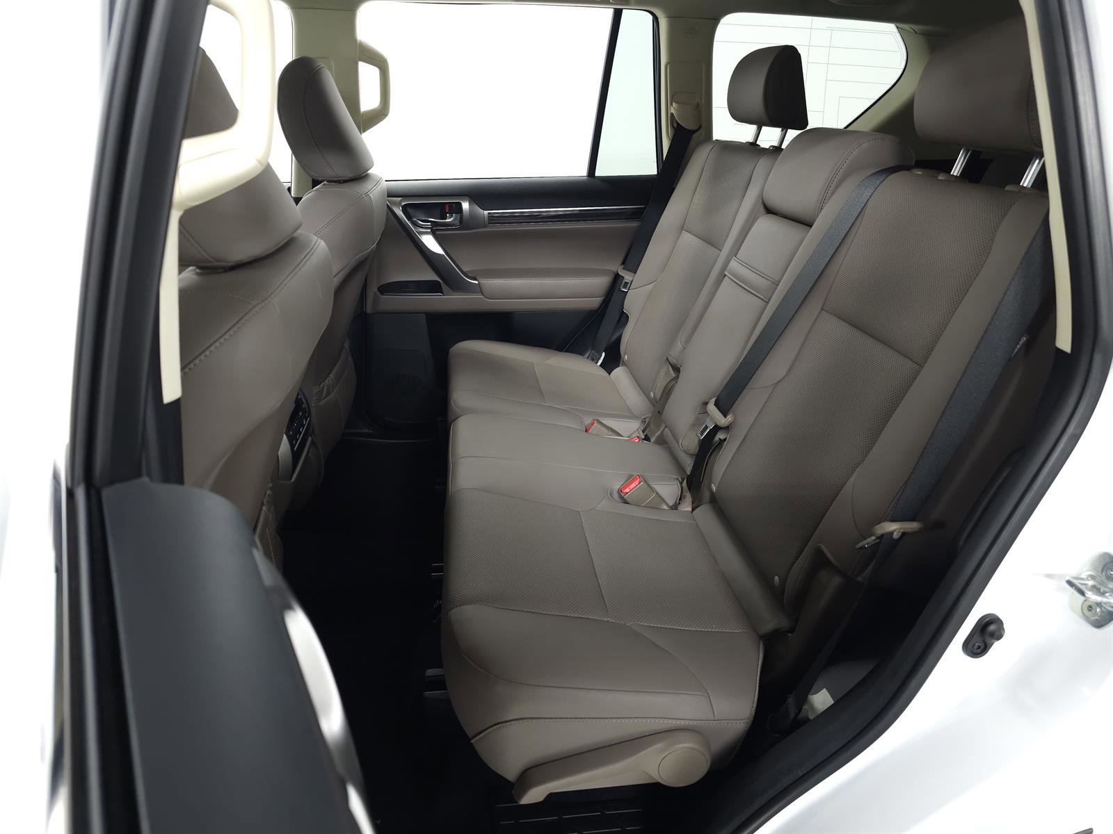 Certified 2023 Lexus GX 460 Premium w/ Premium Package image 31