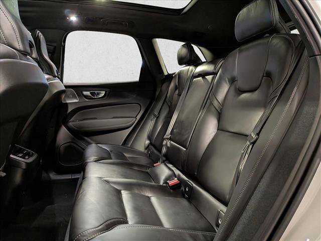 New 2026 Volvo XC60 B5 Ultra w/ Climate Package image 17