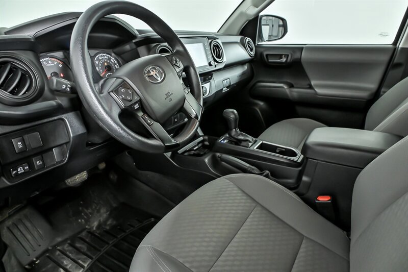 Used 2022 Toyota Tacoma SR AWD/4WD image 15