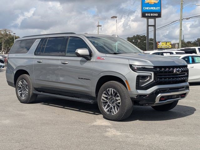 Certified 2025 Chevrolet Suburban Z71 AWD/4WD image 2