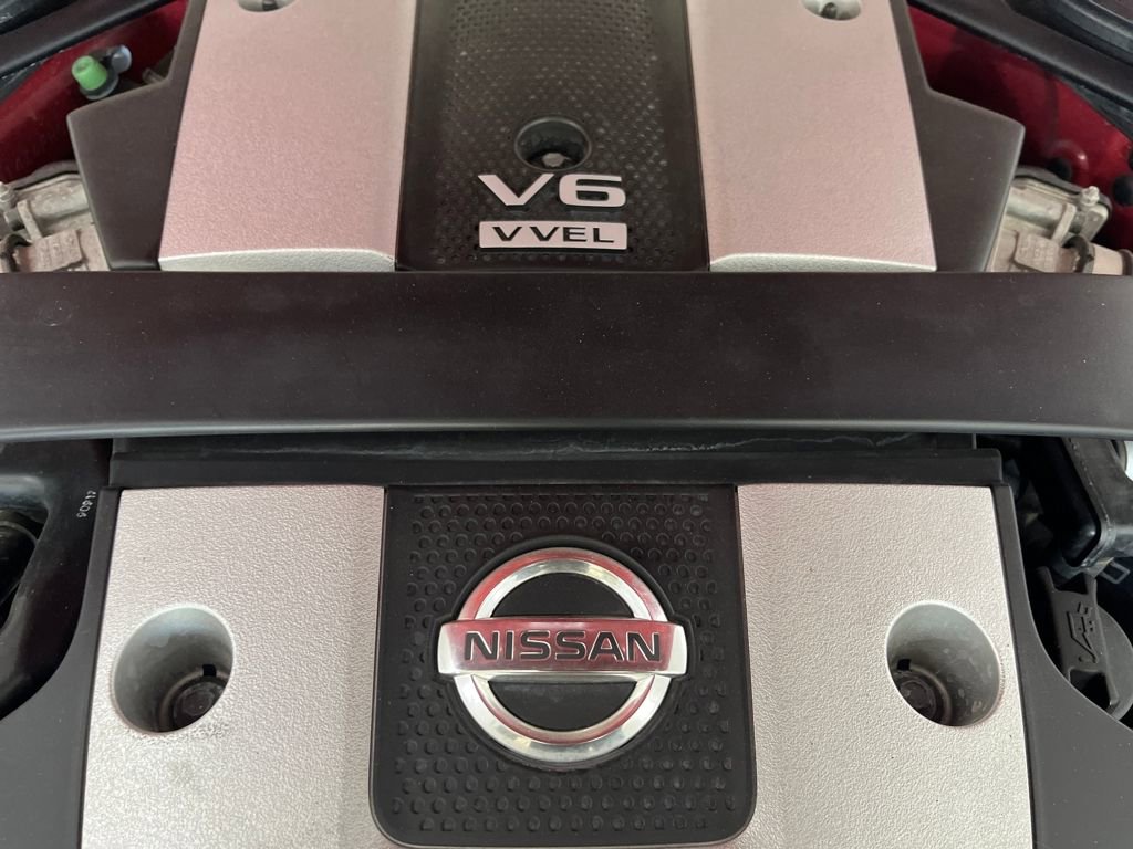 Used 2010 Nissan 370Z Touring w/ Sport Pkg image 10