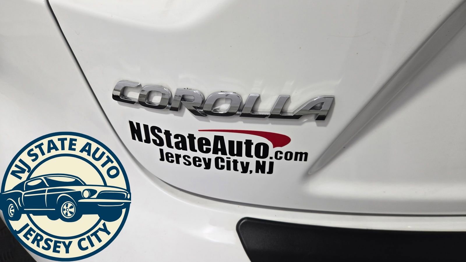 Used 2022 Toyota Corolla LE image 25