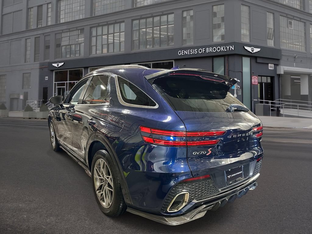 Used 2022 Genesis GV70 2.5T w/ Select Package AWD/4WD image 3
