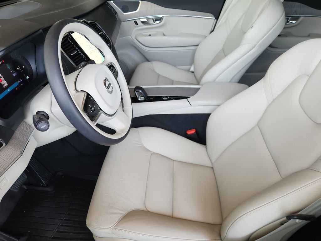 Used 2024 Volvo XC90 B6 Plus w/ Protection Package Premier AWD/4WD image 13