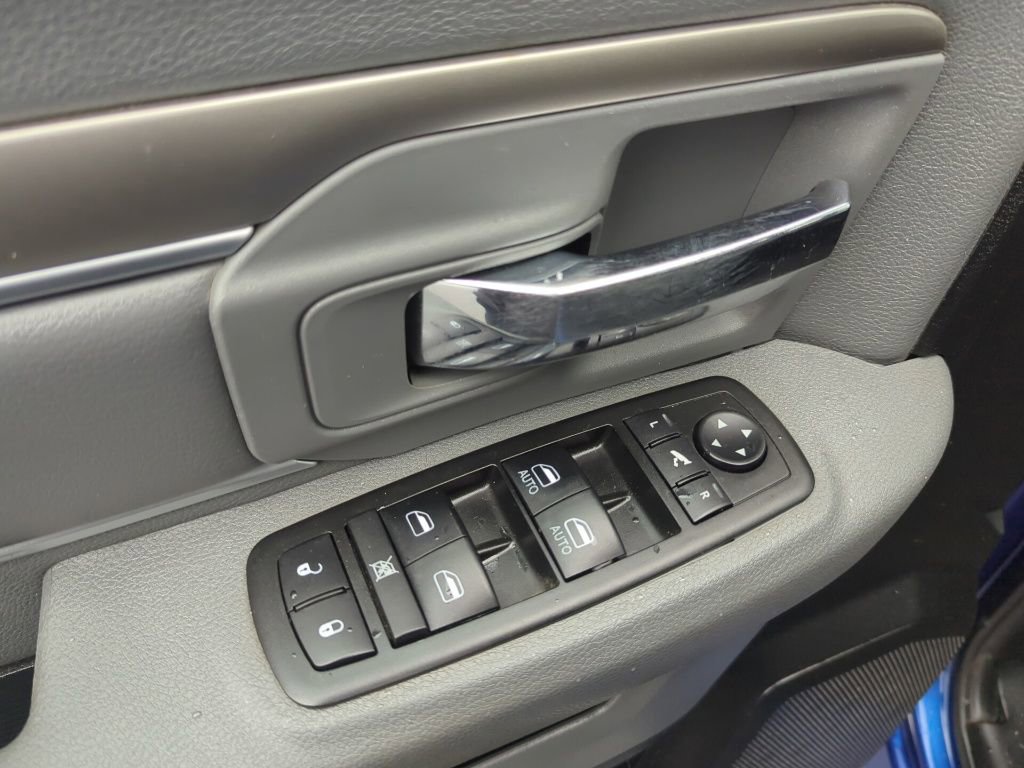 Used 2014 RAM 1500 Outdoorsman image 34