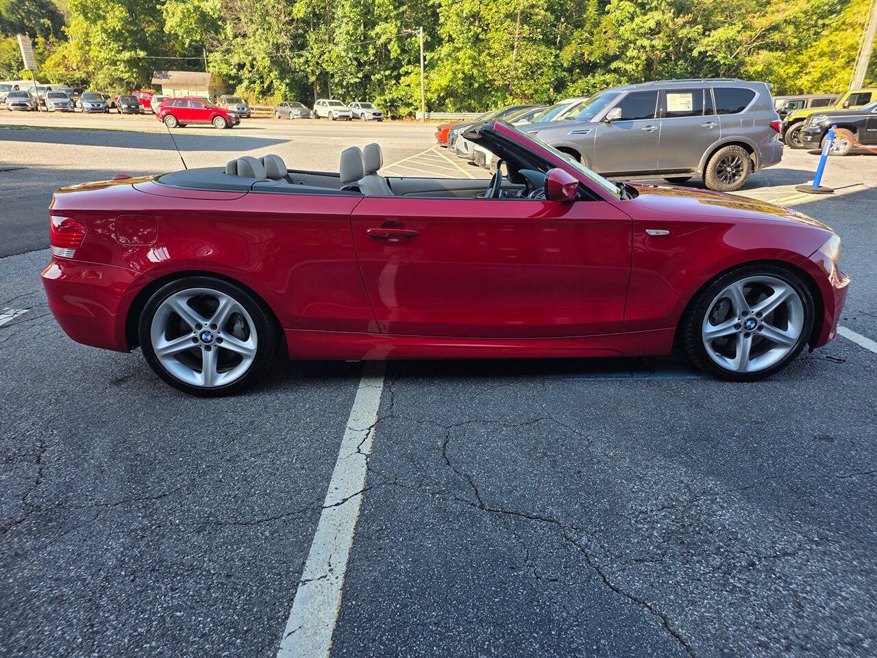 Used 2011 BMW 135i Convertible RWD image 12