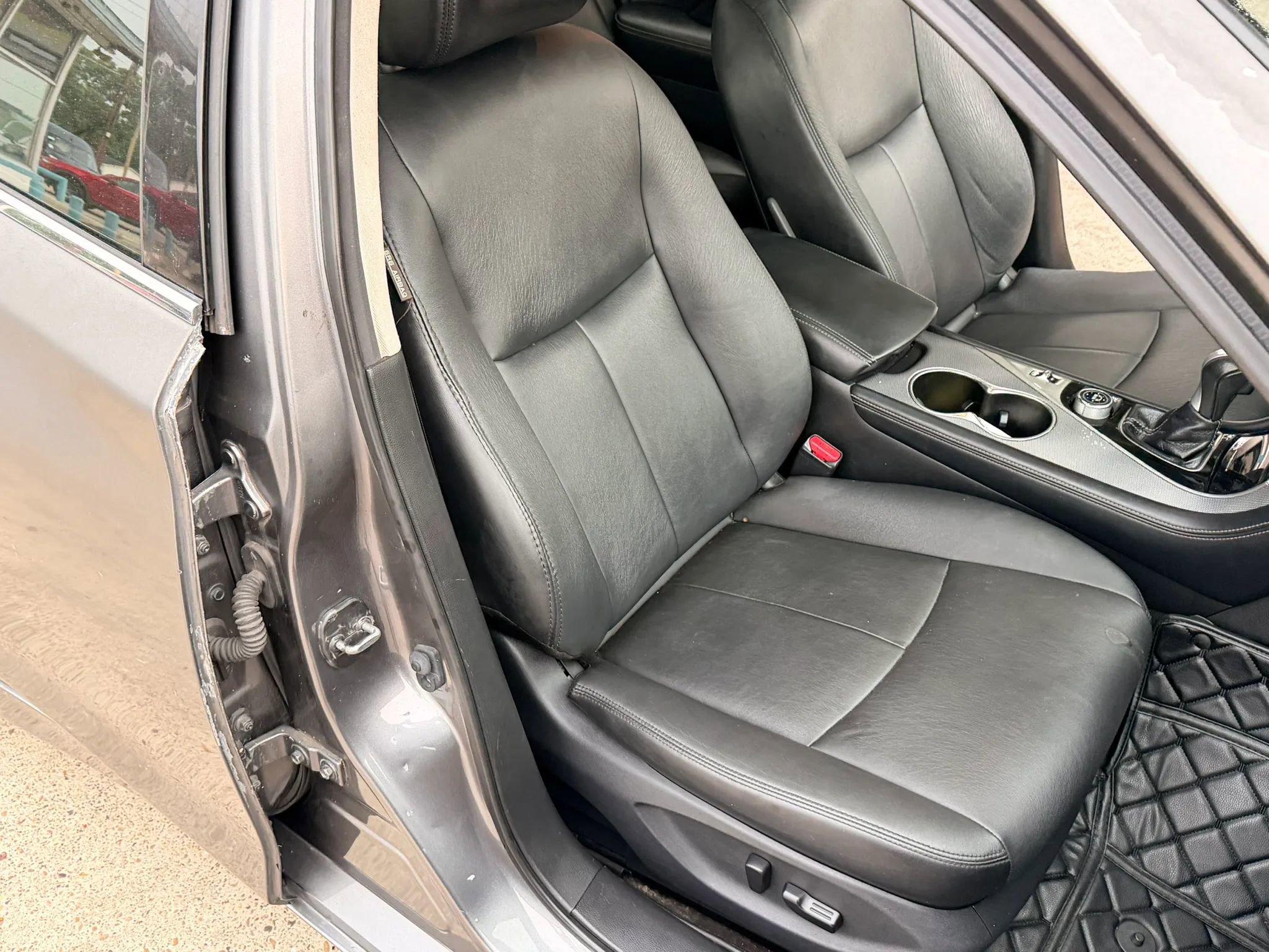 Used 2015 INFINITI Q50 Premium w/ Navigation Package AWD/4WD image 14