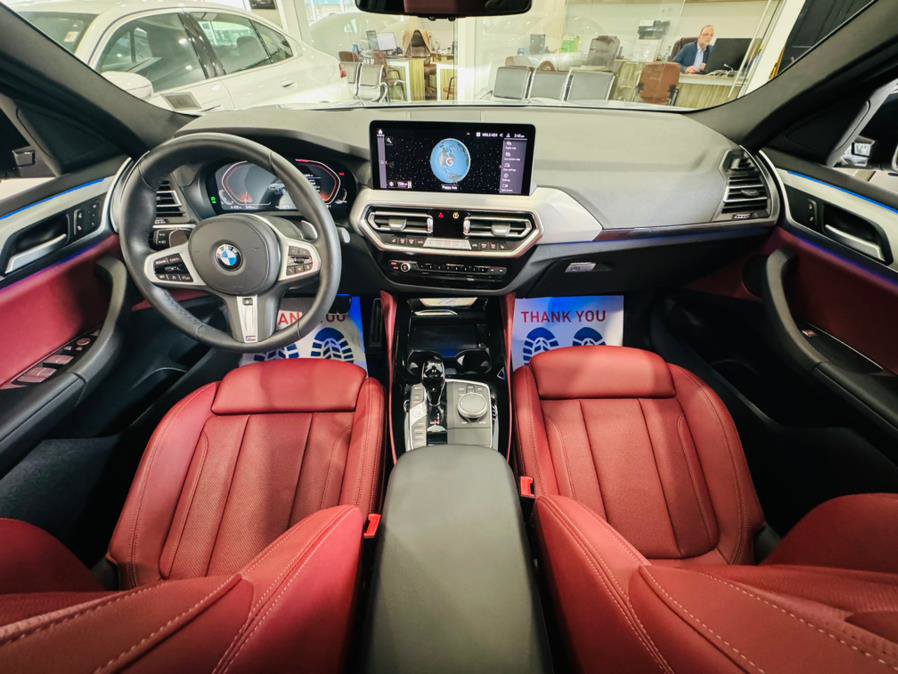 Used 2025 BMW X4 xDrive30i image 25