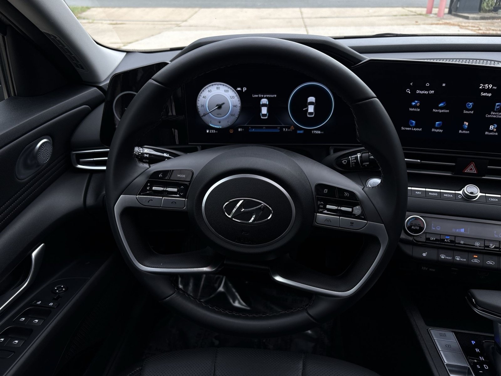 Used 2023 Hyundai Elantra Limited w/ Cargo Package FWD image 26
