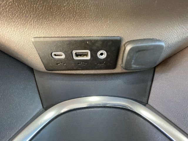 Used 2022 Chevrolet Malibu LT FWD image 21