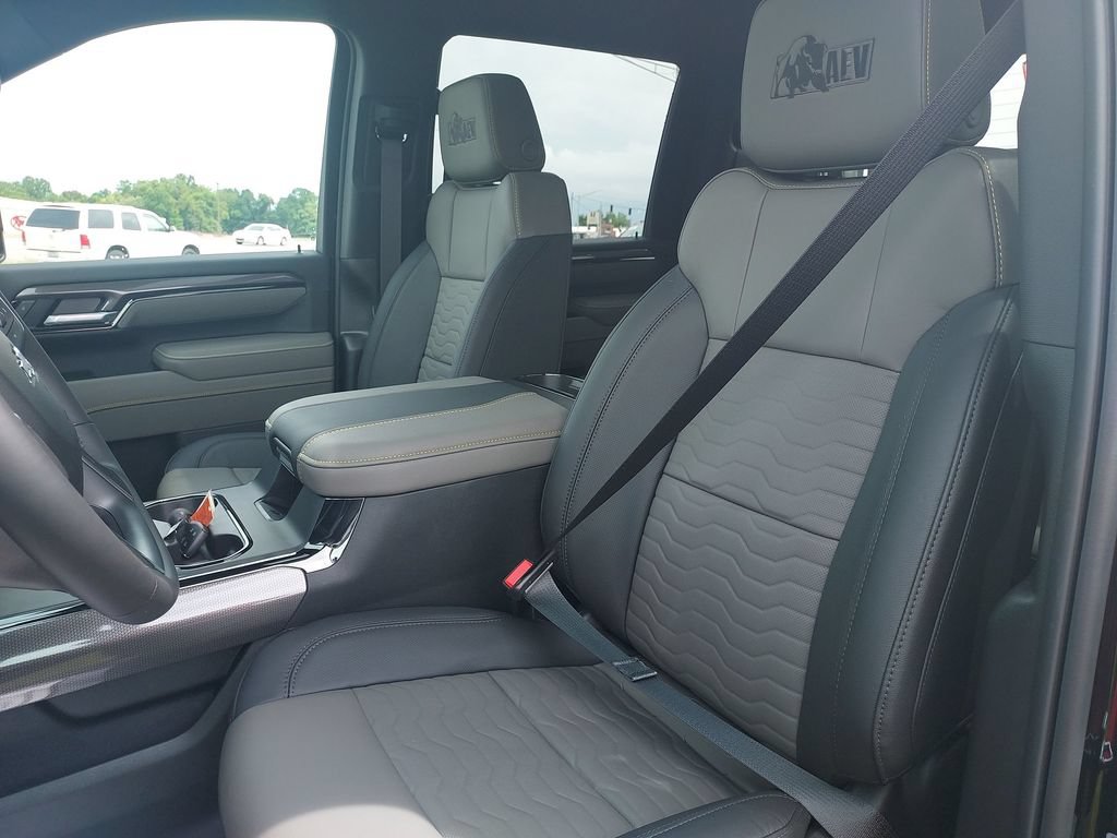 New 2026 Chevrolet Silverado 2500 ZR2 w/ ZR2 Bison Edition AWD/4WD image 17