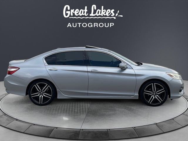 Used 2016 Honda Accord Touring image 6