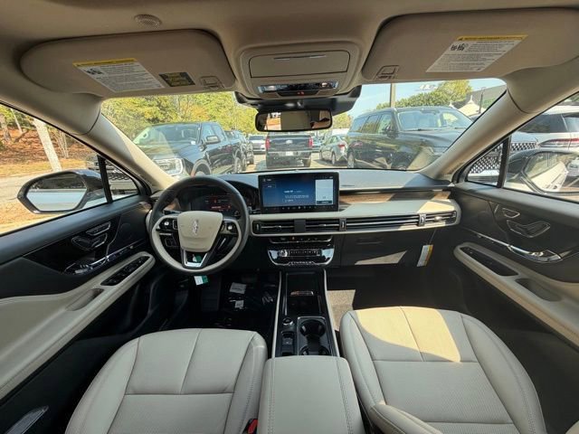 New 2025 Lincoln Corsair Grand Touring image 8