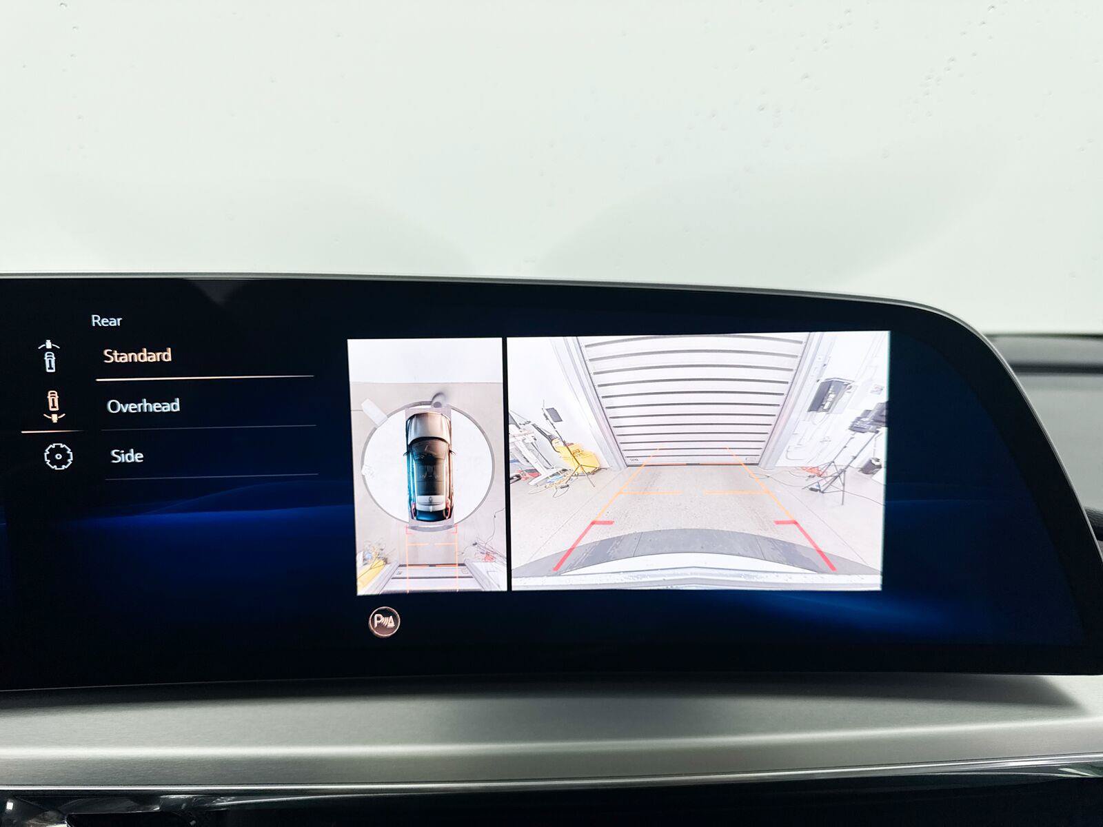 Used 2023 Cadillac Lyriq 2WD image 25