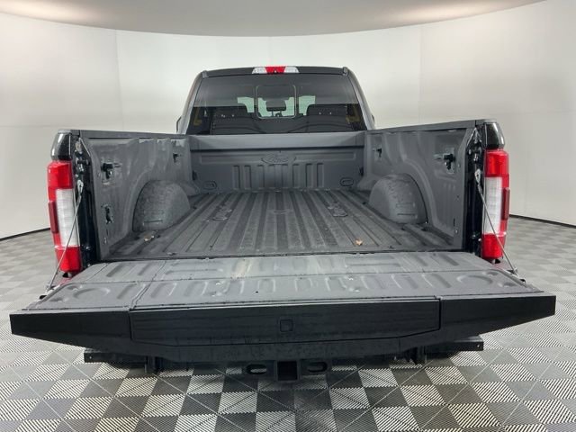 Used 2017 Ford F350 Platinum w/ Platinum Ultimate Package image 8