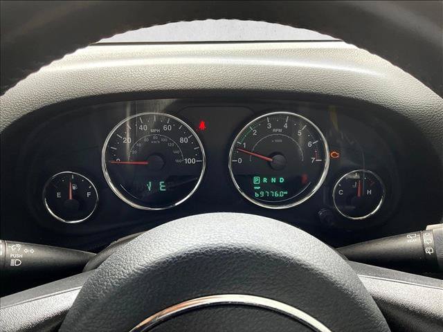 Used 2018 Jeep Wrangler Sahara w/ Connectivity Group AWD/4WD image 20